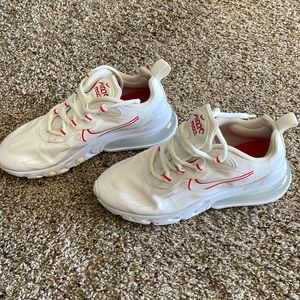 BRAND NEW Nike Air Max 270 React